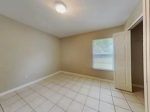 527 Charles Pinckney St Photo 1