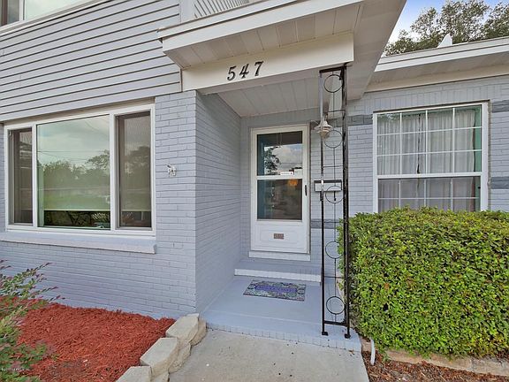 Freshly Painted Bungalow!