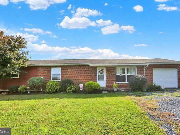 2nd image of 1383 Fairview Dr