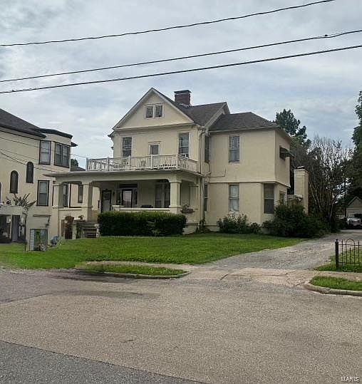 1st image of 411 Themis St