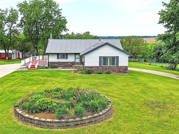 9678 Fillmore St, Indianola, IA 50125