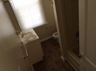 24 E Victory Dr APT C, Savannah, GA 31405