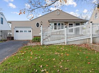 669 Raleigh Dr, Columbus, OH 43228