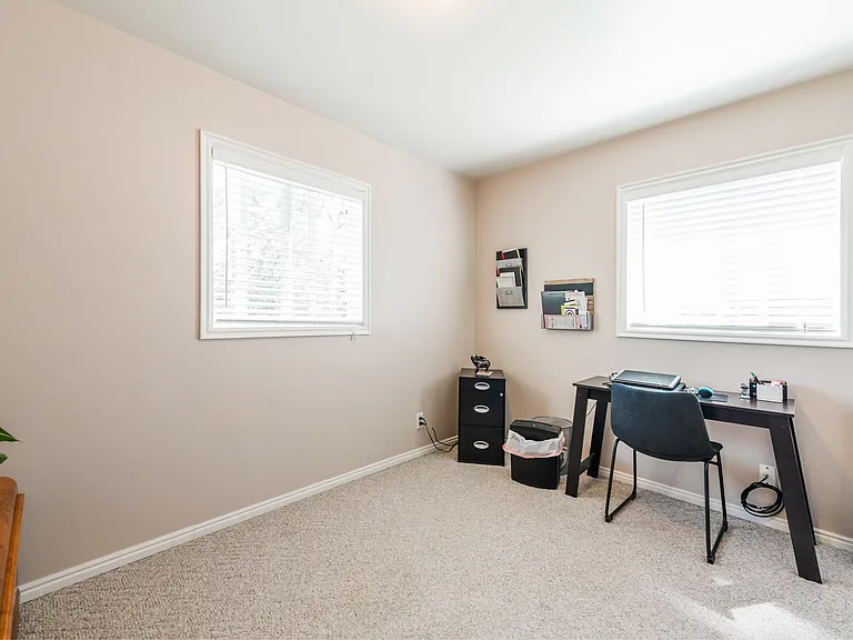 4755 S 100 W — Photo 11