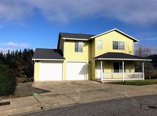 268 NE Rose Ridge Dr, Winston, OR 97496