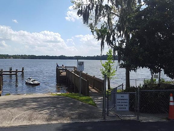 5th image of 193 Lago Vista Blvd