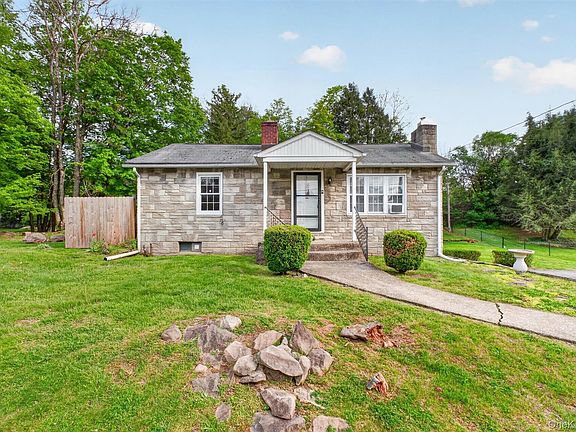 2nd image of 17 Holt Road