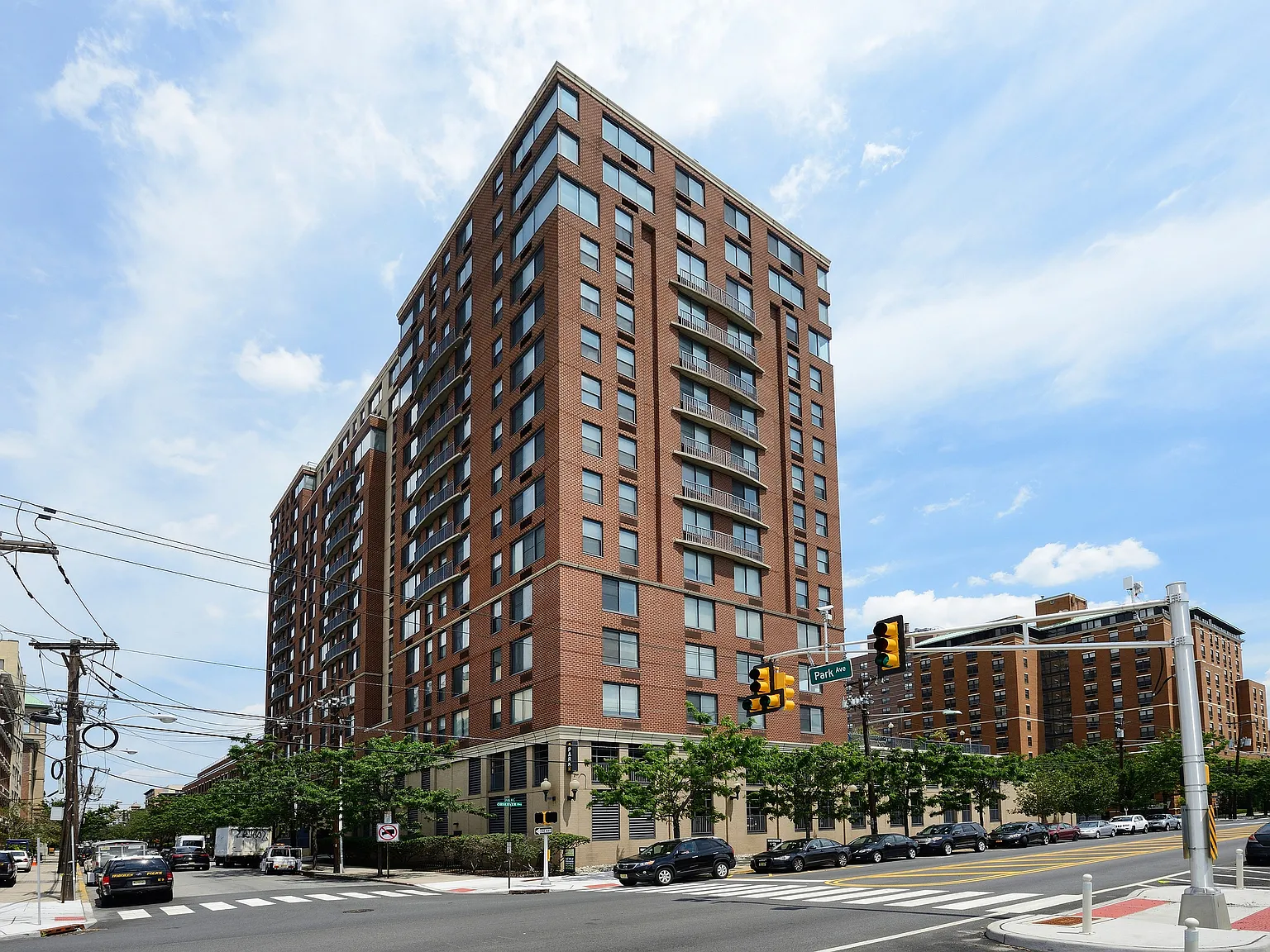 77 Park Avenue — Photo 1