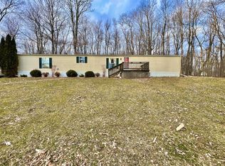 6444 Moreland Rd, Jonesville, MI 49250