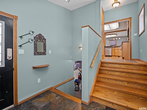 2nd image of 1027 4th Street E
