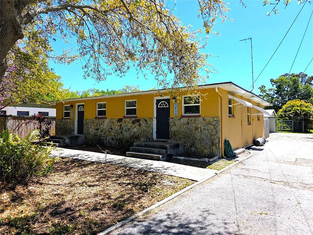 Building Photo - 5616 27th Ave S #5616