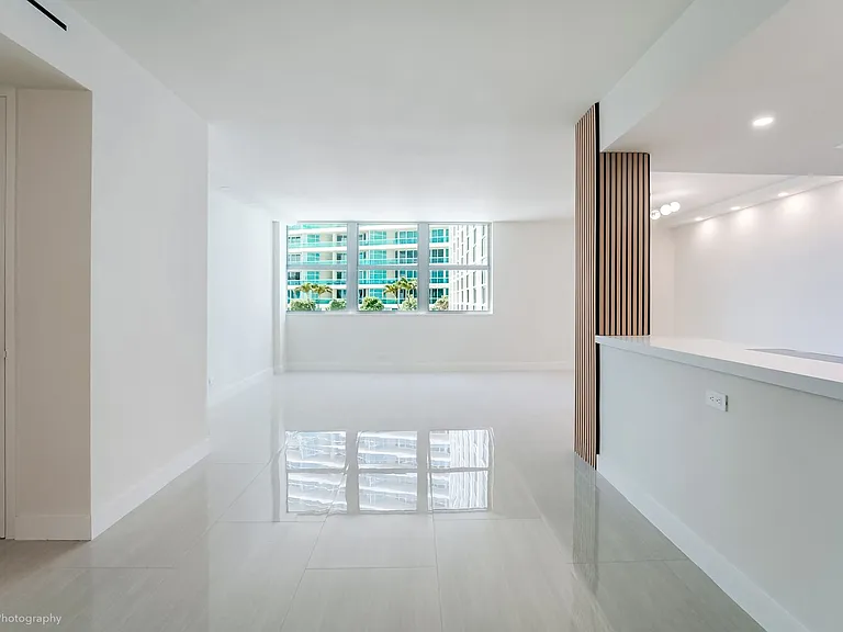 5055 Collins Ave — Photo 6