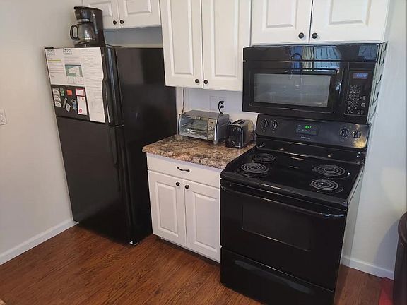 5th image of 7311 Sheffingdell Dr #B