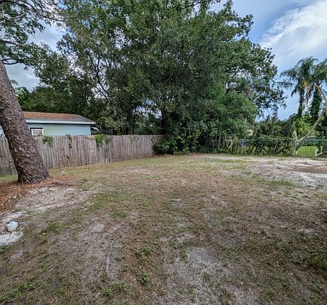 4th image of 1705 E Kirby St #A