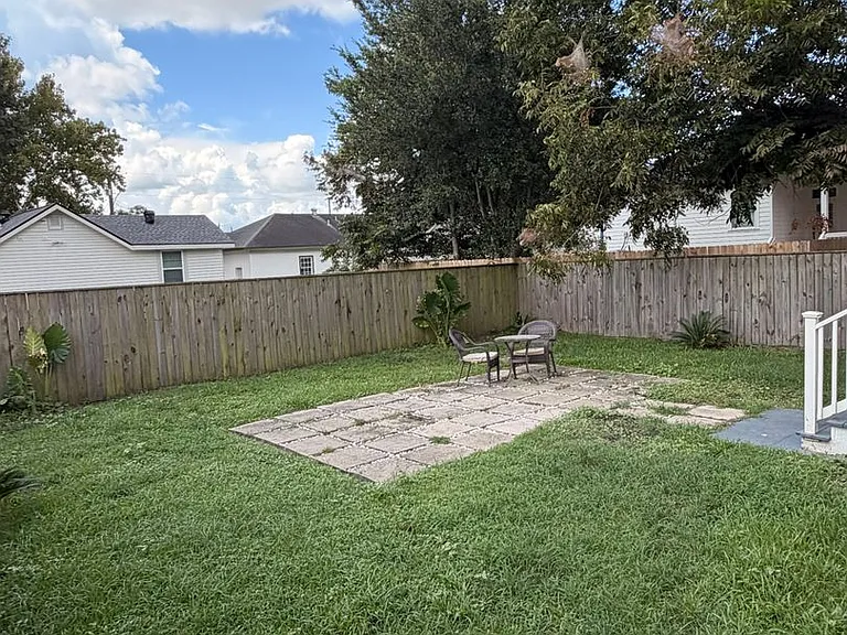 2708 Burns St — Photo 27