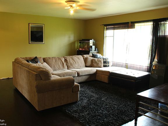 5th image of 8223 54th Dr NE