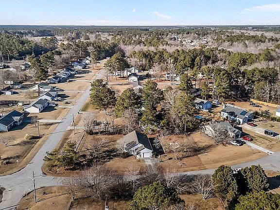 2nd image of 305 Tassel Ct