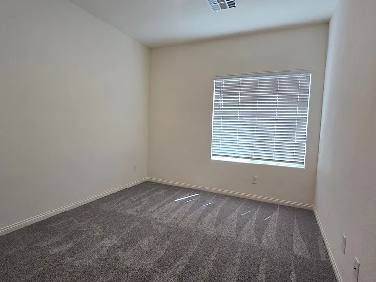 7647 Duran Harbor Ln — Photo 29