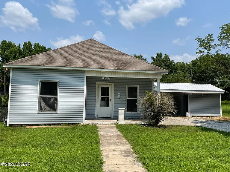 1417 Crow St — Photo 1