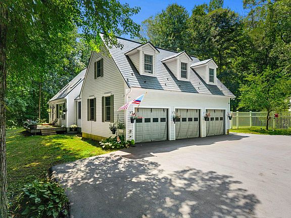 2nd image of 85 Maple Avenue