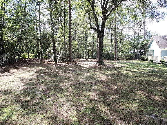 4th image of 2819 Clayton Dr