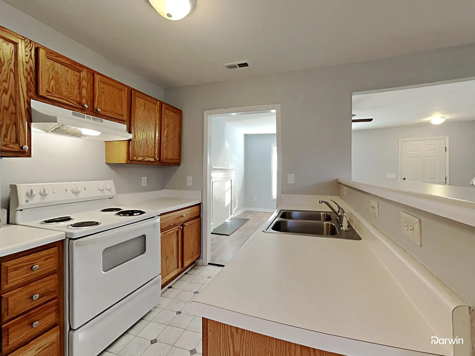 3 bed, 2.5 bath, 1306 sqft, $1,720 — Photo 2