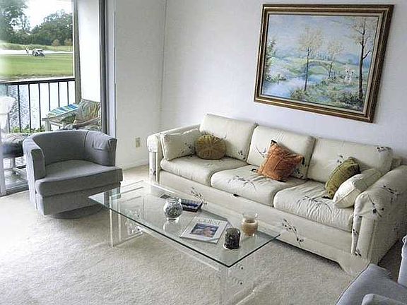 3rd image of 9923 S Hollybrook Lake Dr APT 208
