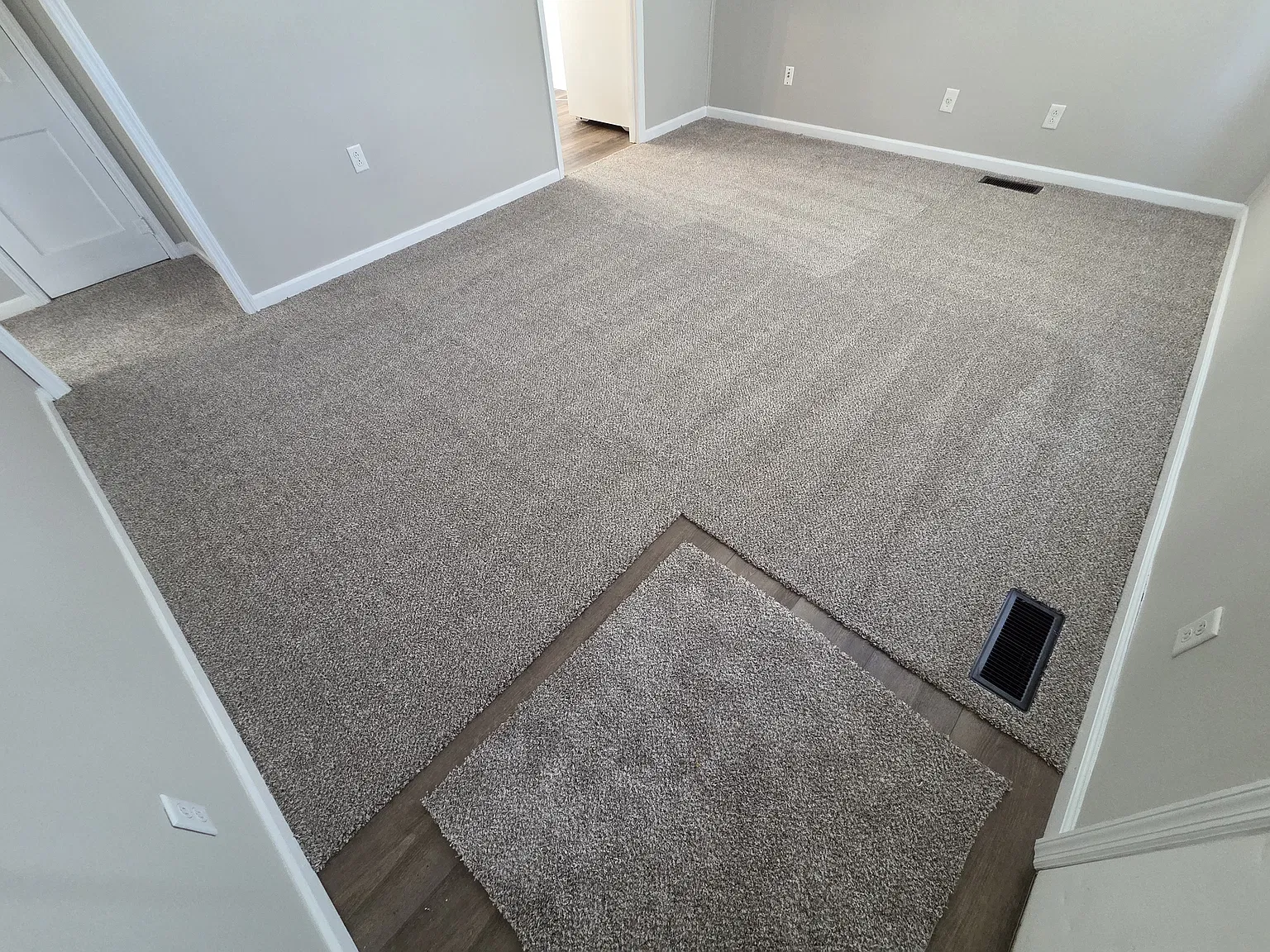 2 bed, 925 sqft, $1,200 — Photo 4