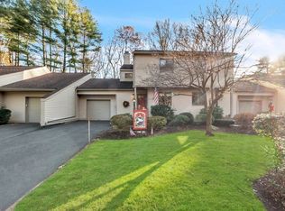 102 The Laurels, Enfield, CT 06082