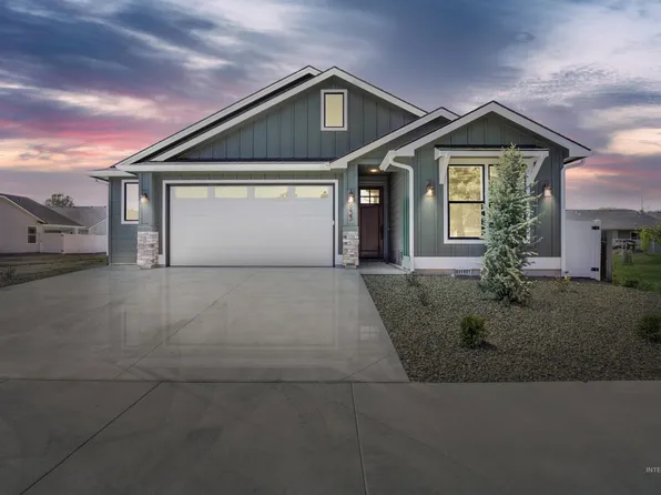 933 S Almond St, Nampa, ID 83686