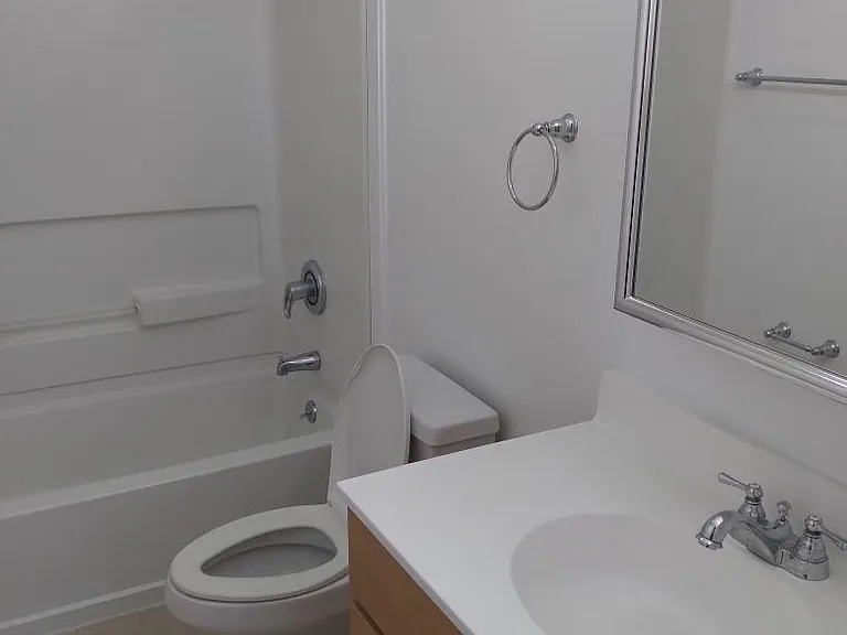 2021 Fairmount Ave #2-F — Photo 9