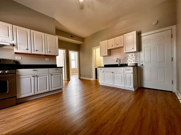 3201 S Morgan St #2R