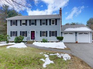 99 Medway St, Norfolk, MA 02056