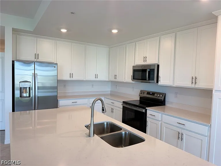 18411 Copperhead Ct N #337 — Photo 22