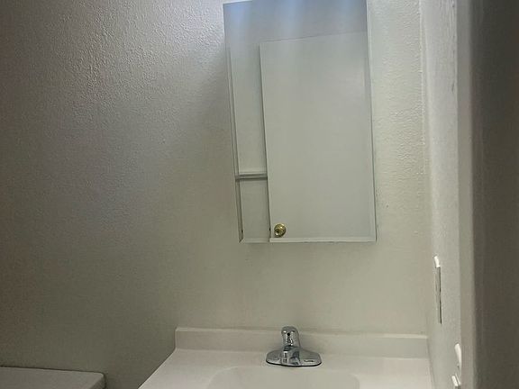 4th image of 17627 McWethy Dr APT E