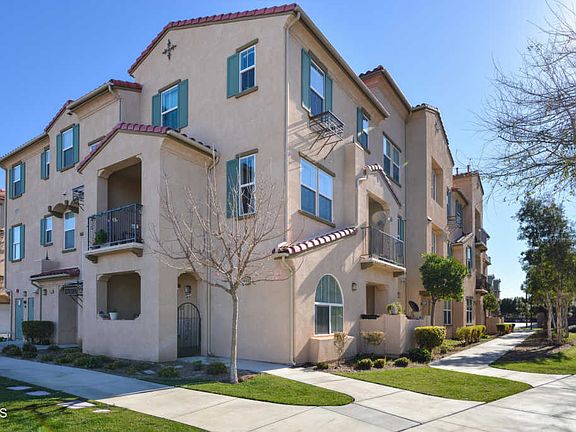 2nd image of 311 Riverpark Blvd Unit 206