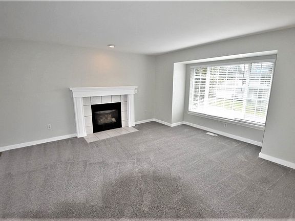 4th image of 10115 140th Street Ct E