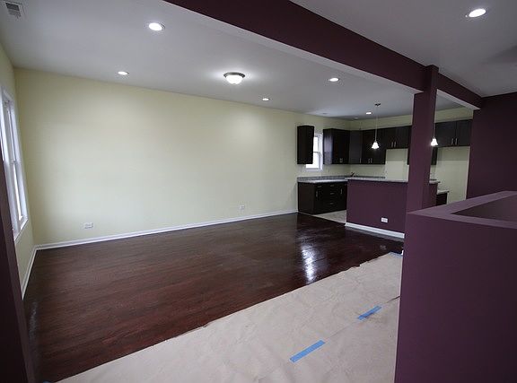 2nd image of 4844 S Marshfield Ave