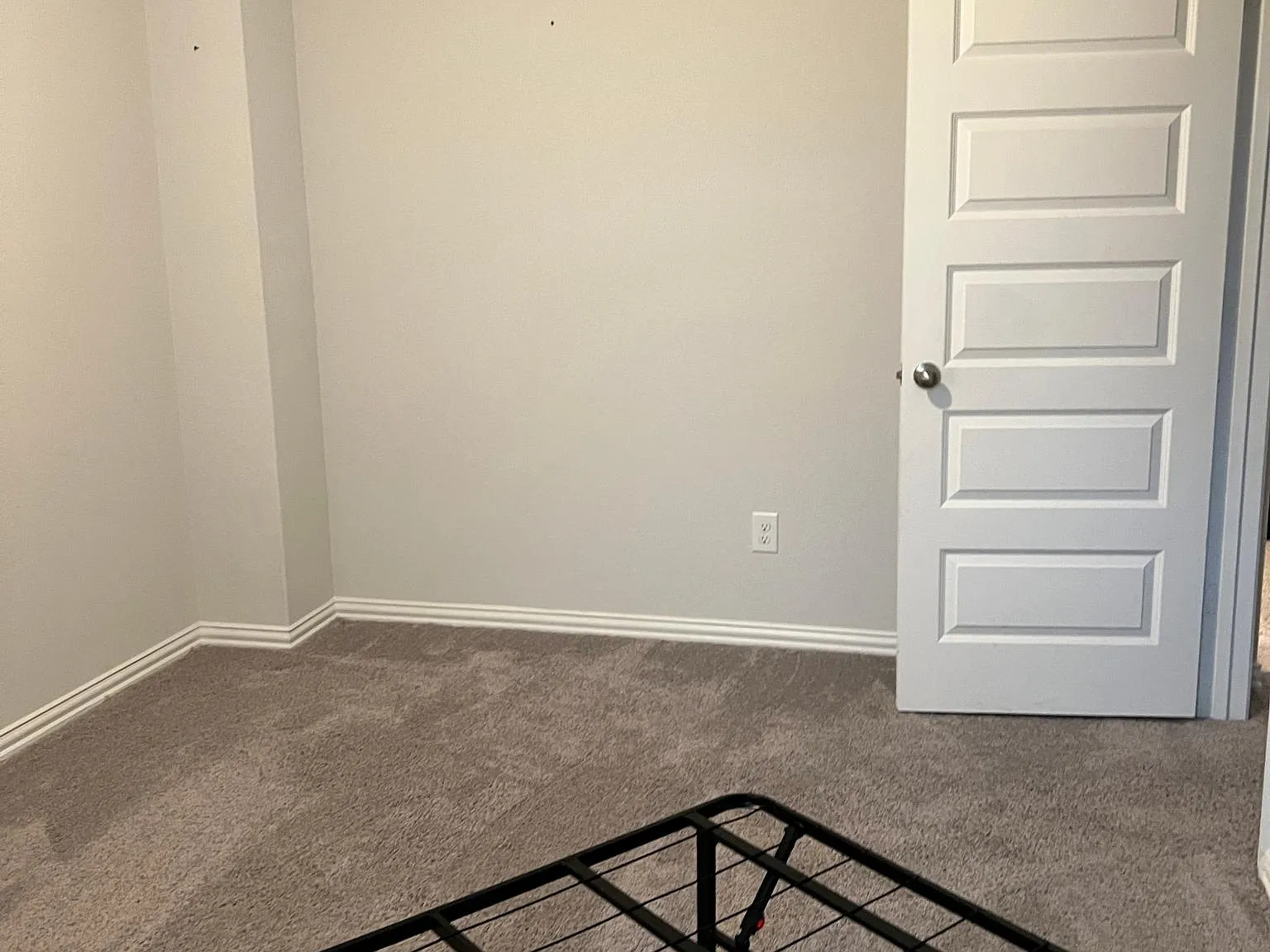 4 bed, 3.5 bath, 2080 sqft, $2,600 — Photo 3