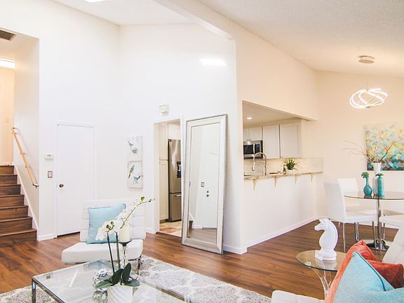 3rd image of 1359 Cherrywood Sq
