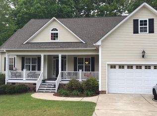 18 W Trafalgar Ct, Clayton, NC 27520