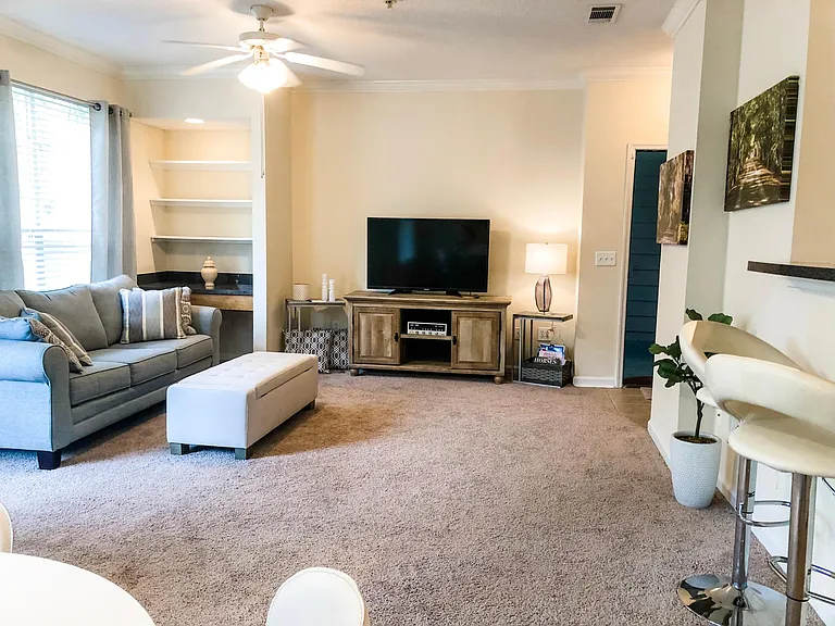 45 Sycamore Ave #1826 — Photo 6