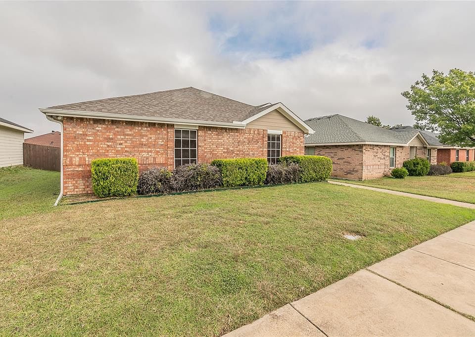 709 E Kirnwood Dr, Dallas, TX 75241 Zillow