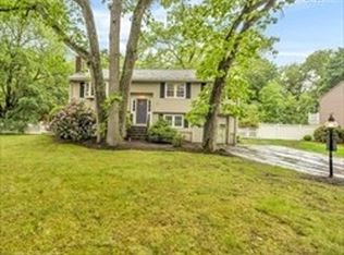 64 Haverhill St, Reading, MA 01867