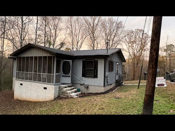 3rd image of 616 Indianola Dr