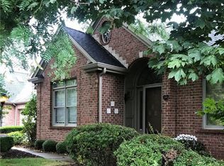 404 Appleridge Ct, Gibsonia, PA 15044