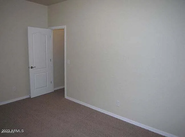 609 E Pearce Rd — Photo 9