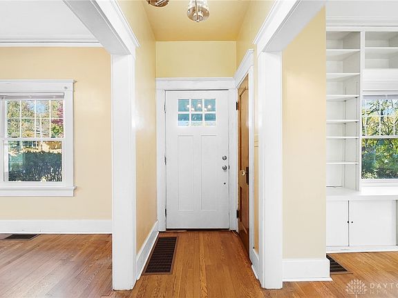 4th image of 1310 Amherst Pl