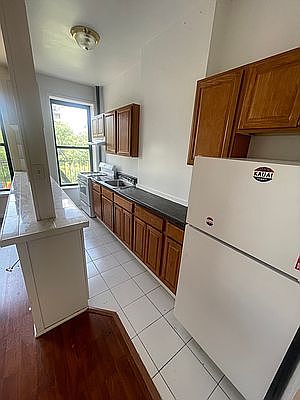 2nd image of 1760 Amsterdam Ave #3B