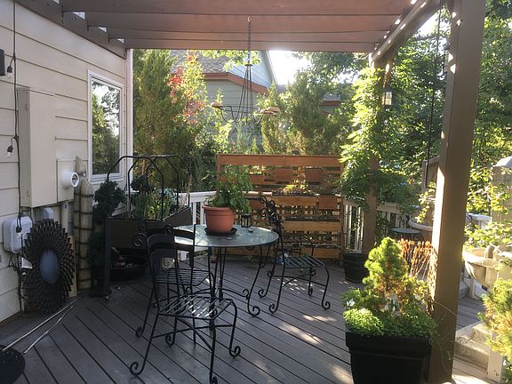 2nd image of 1929 Cedaridge Cir
